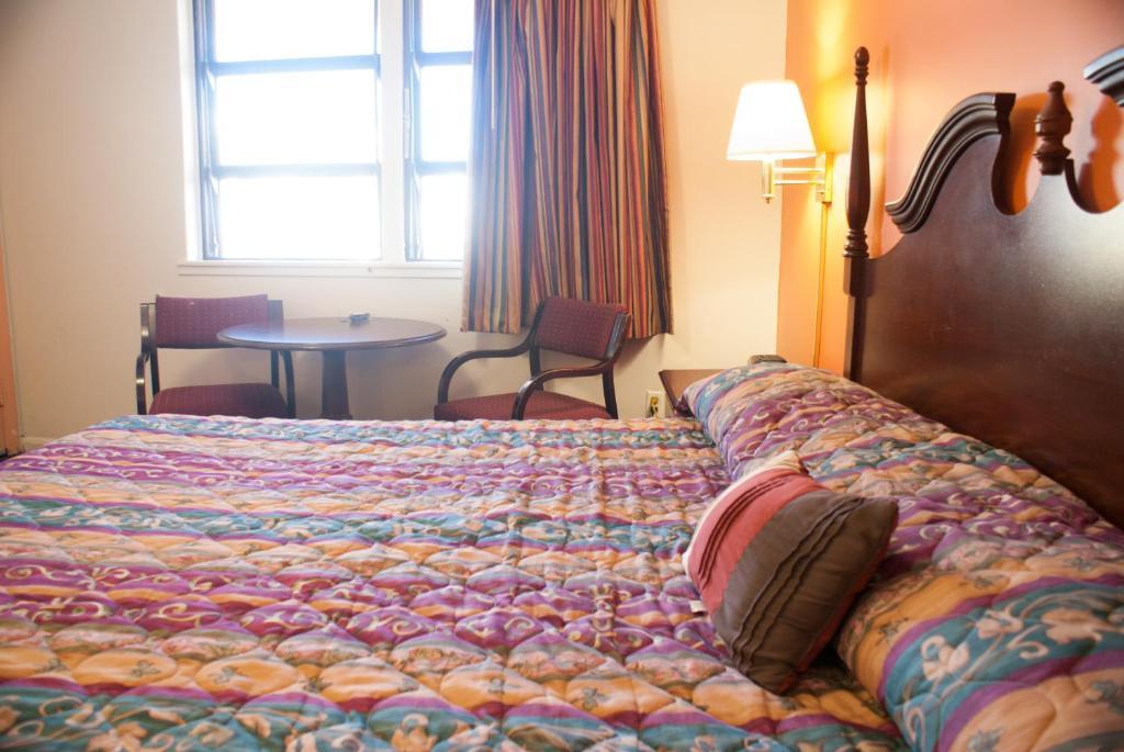 Nassau Motel